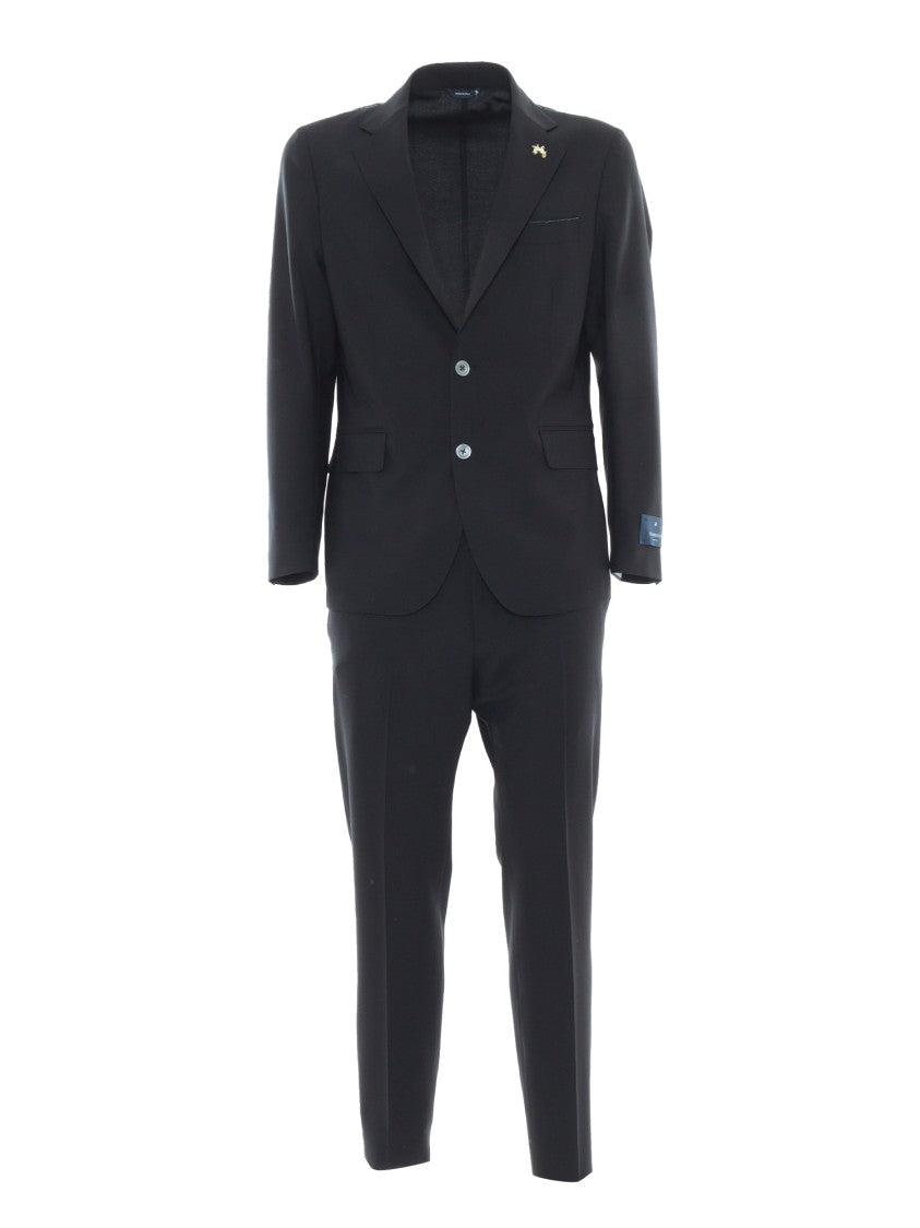 Tombolini Tailored Single-Breasted Suit With Subtle Pocket Detail