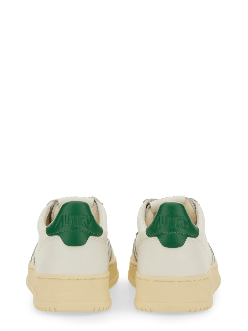 Autry Medalist Low Cow Leather Sneakers