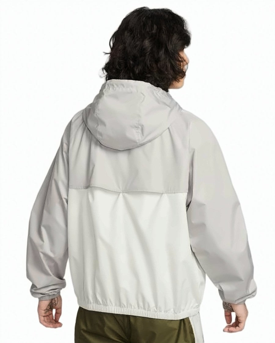 Nike Two-Tone Lightweight Nike Jacket With Adjustable Hood