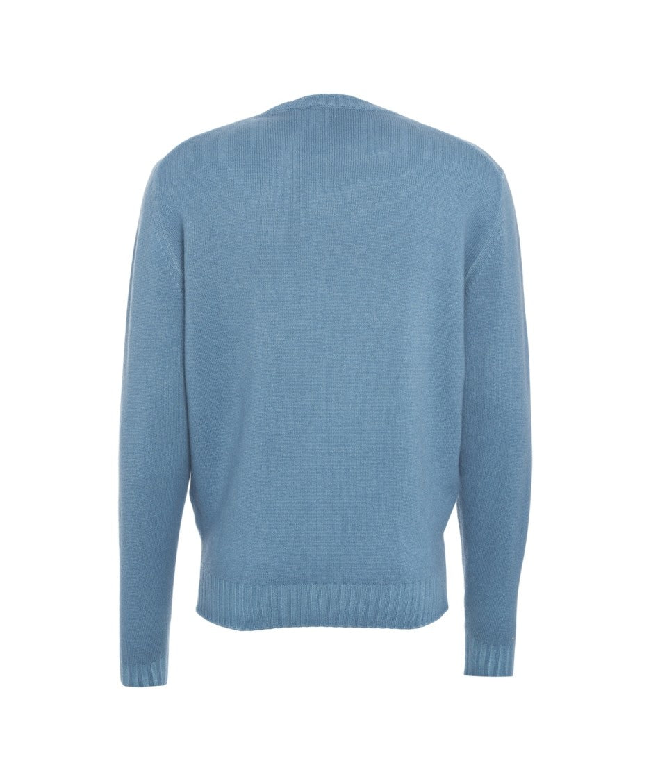 Gender Classic Round Neck Men's Sweater With Fine Knit Fabric