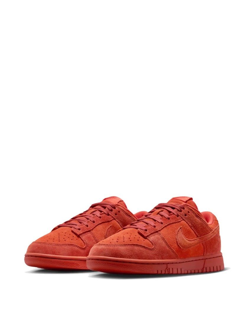Nike Dunk Low Se Dragon Red Sneakers