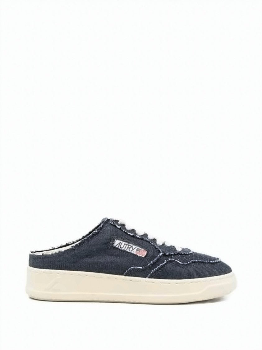Autry Textured Slip-On Sneakers With Frayed Edges