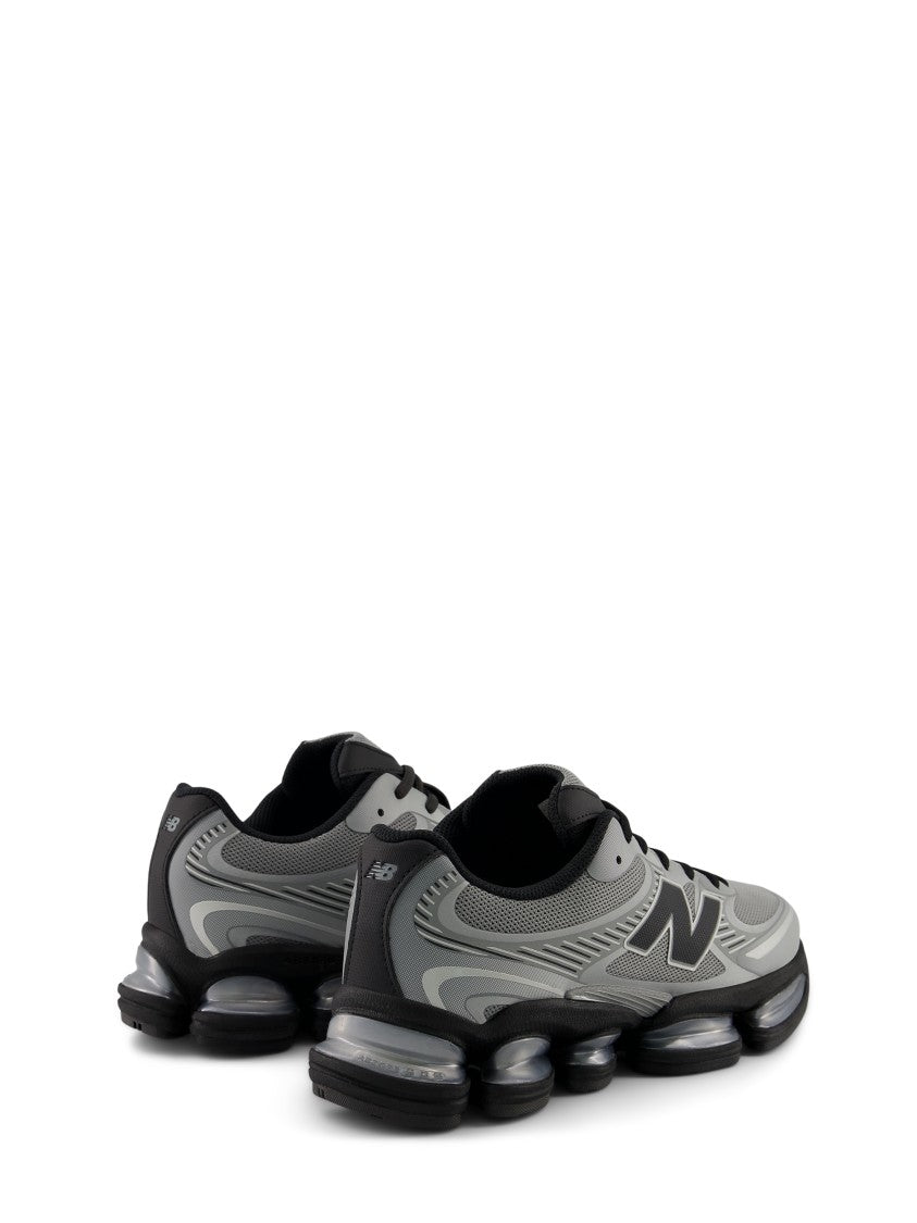 New Balance Lightweight Athletic Sneakers With Segmented Sole And Textured Accents