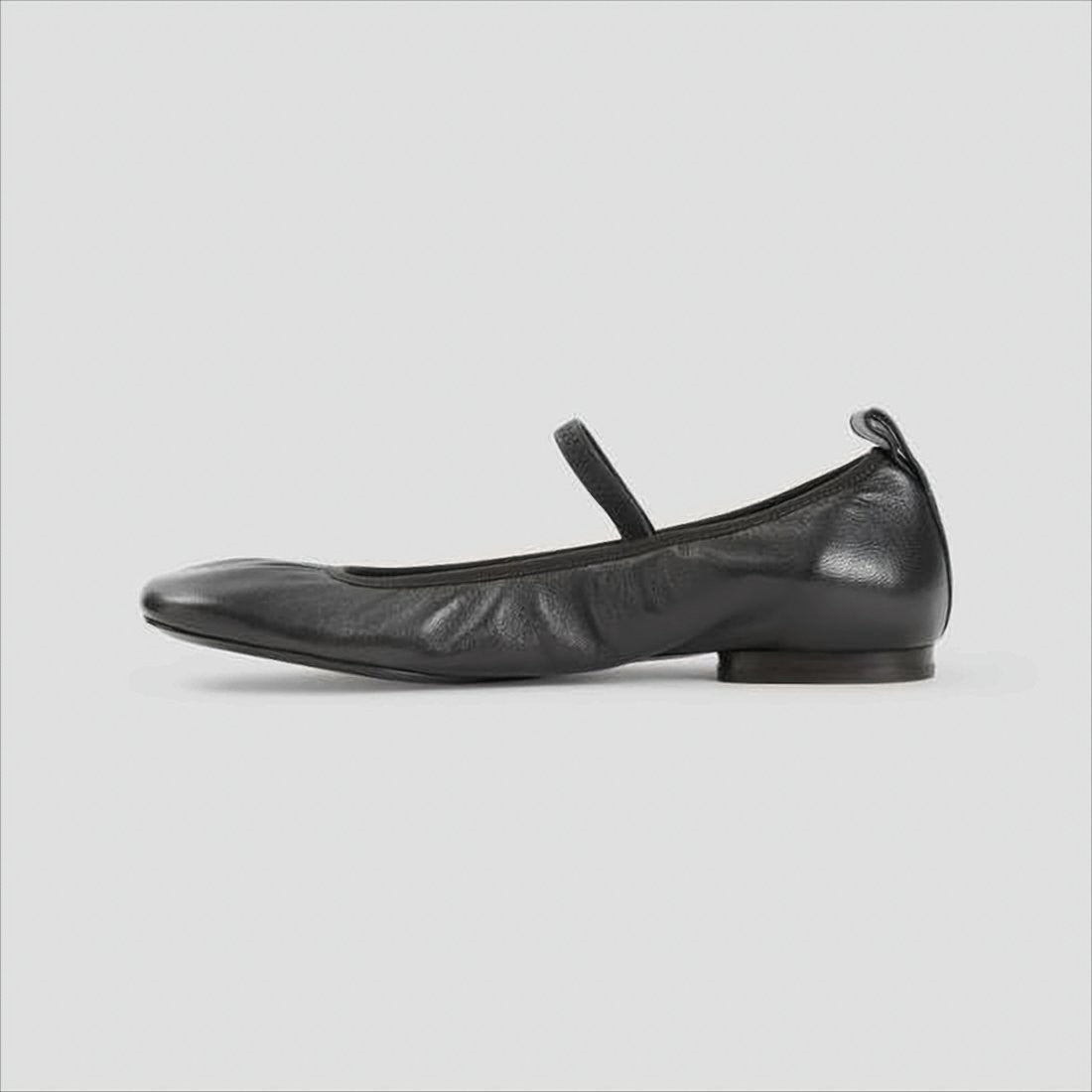 Lemaire Smooth Leather Flats With Minimalist Design