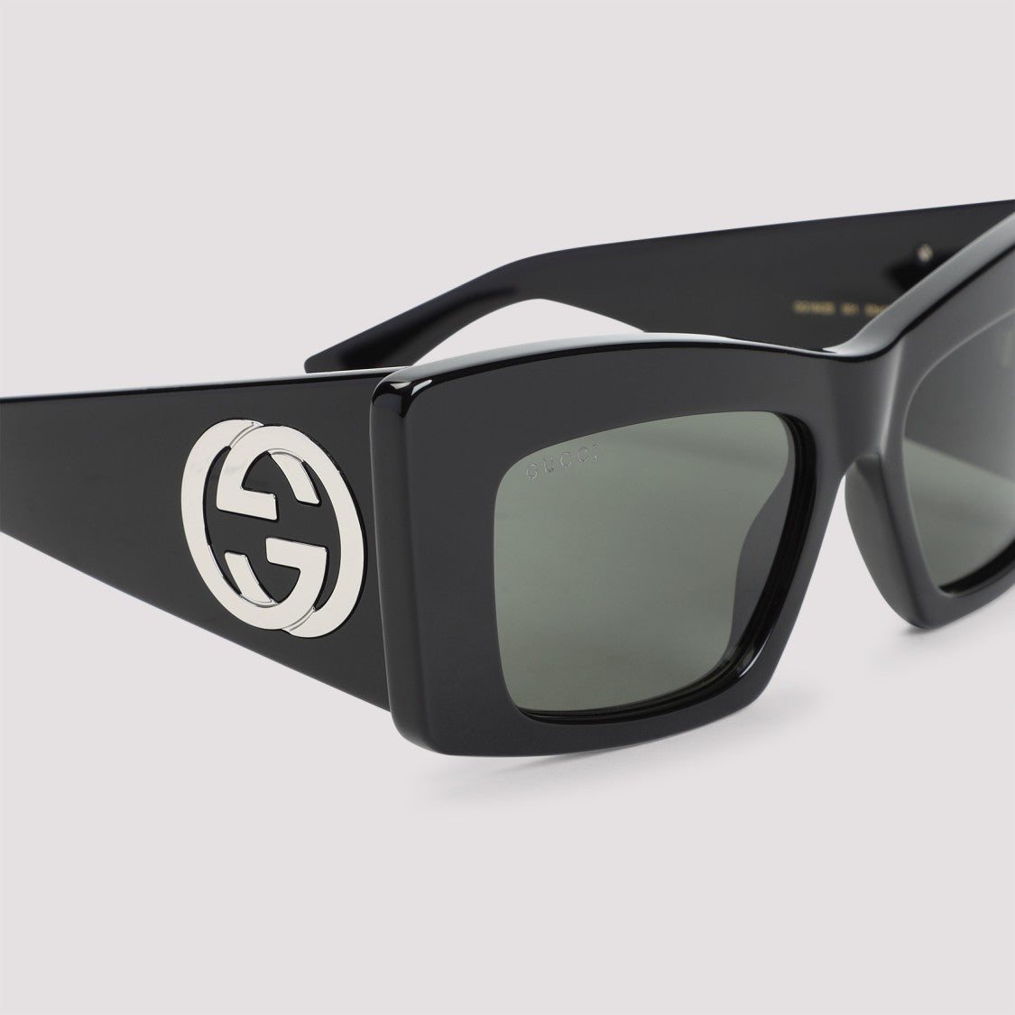 Gucci Oversized Square Frame Sunglasses With Iconic Logo