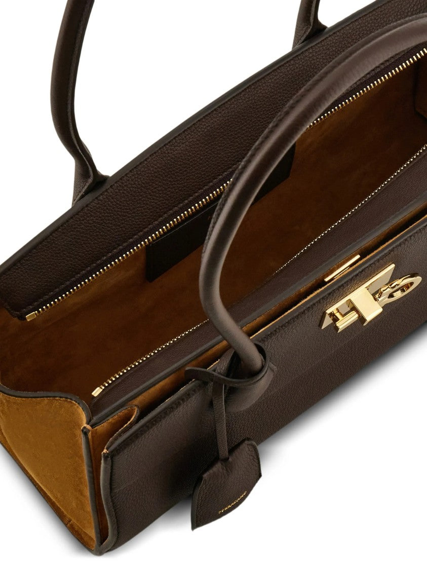 Salvatore Ferragamo St Soft Ew Smooth Calf Leather Shoulder Bag