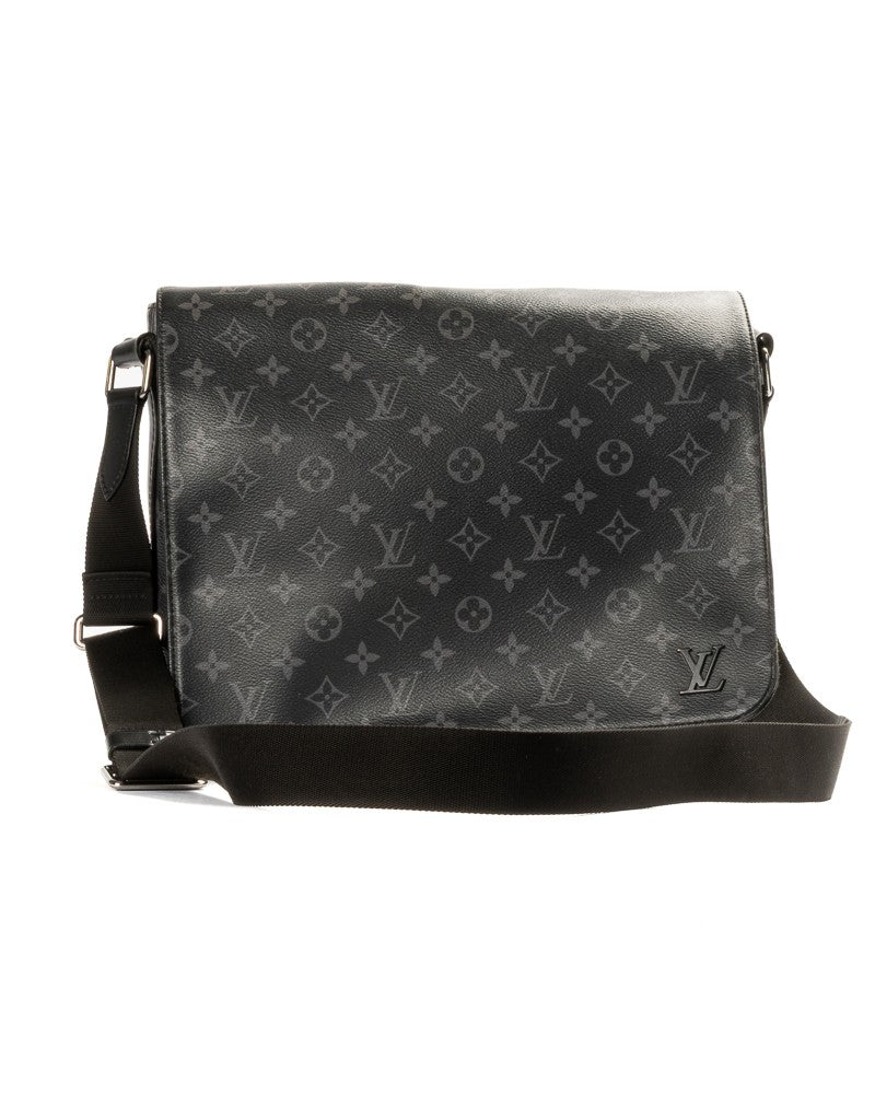 Louis Vuitton District Mm Monogram Eclipse