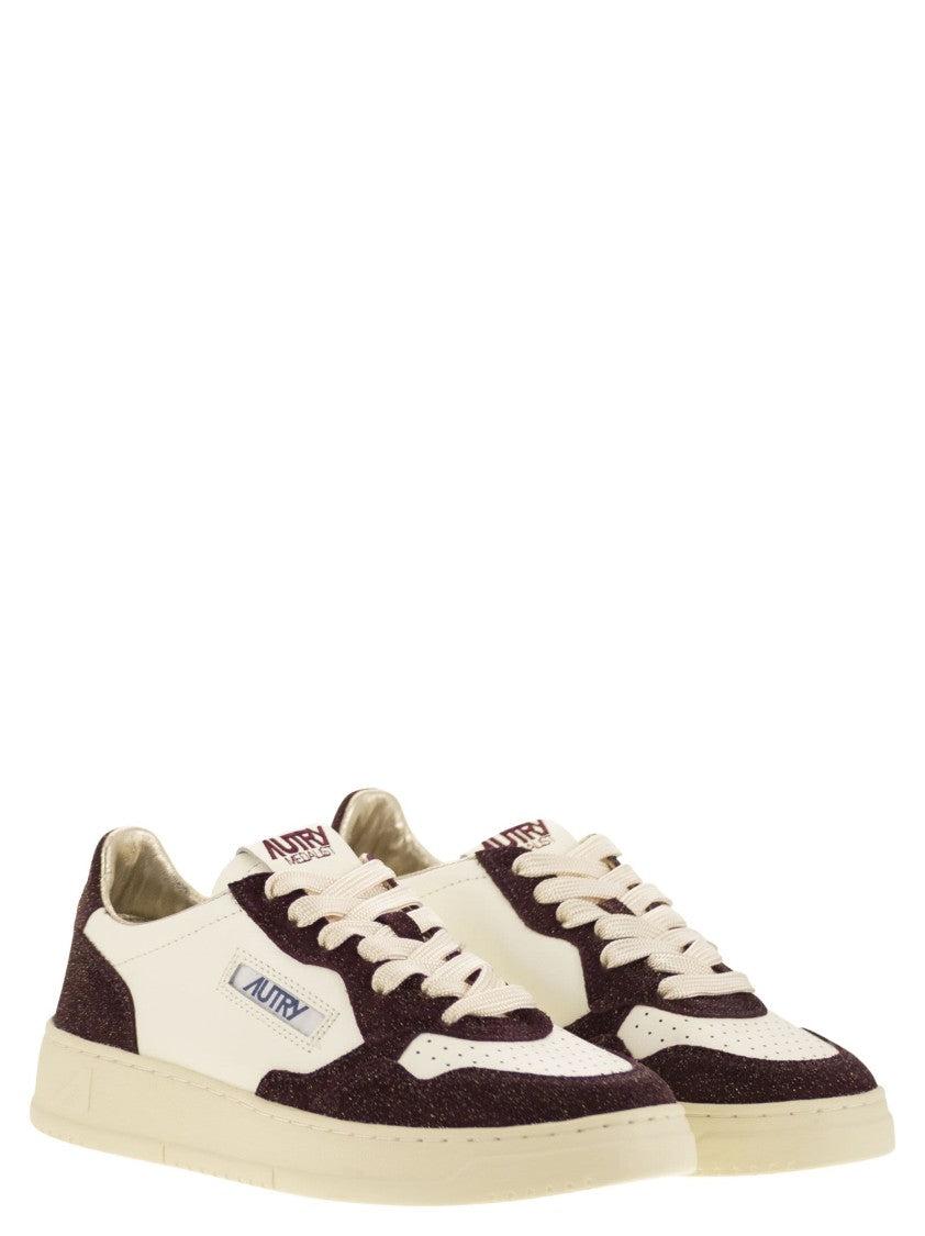 Autry Medalist Low - Sneakers With Two-Tone Glitter