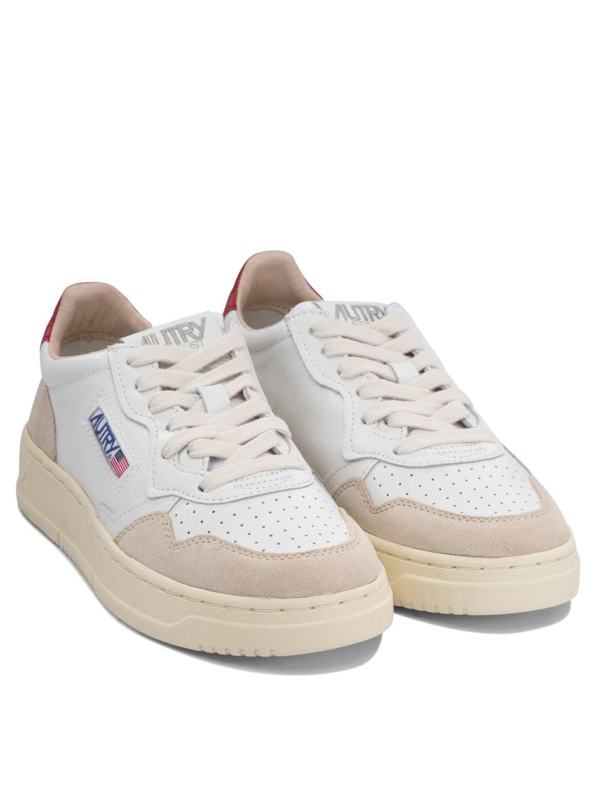 Autry "Medalist Low" Sneakers