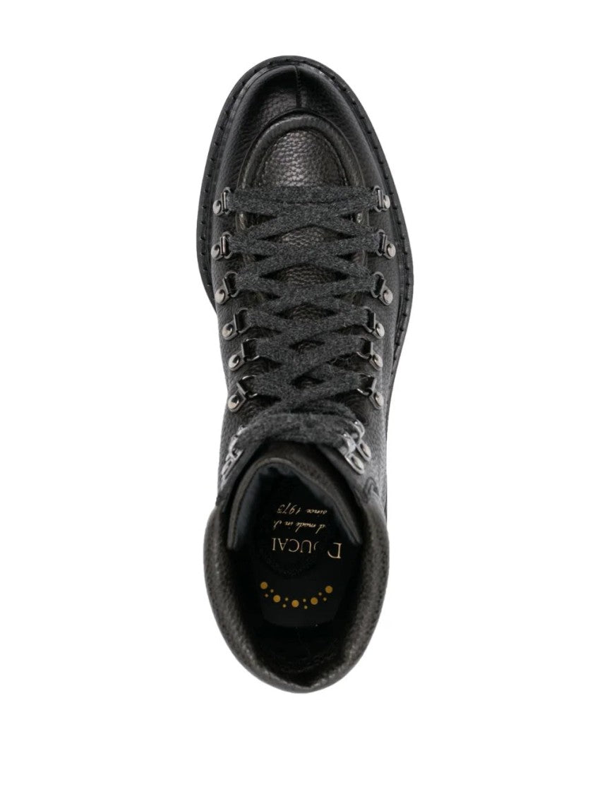 Doucal's Pebbled Leather Ankle Boots