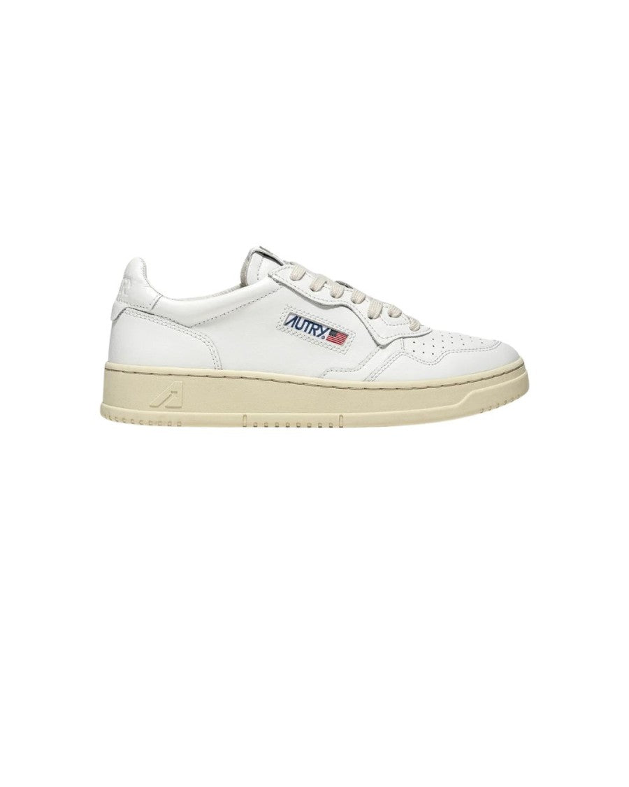 Autry Medalist Low Sneakers In White Leather