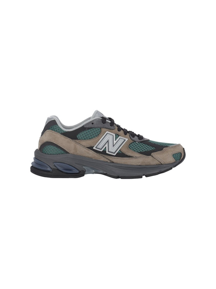 New Balance "2010" Sneakers – Brown