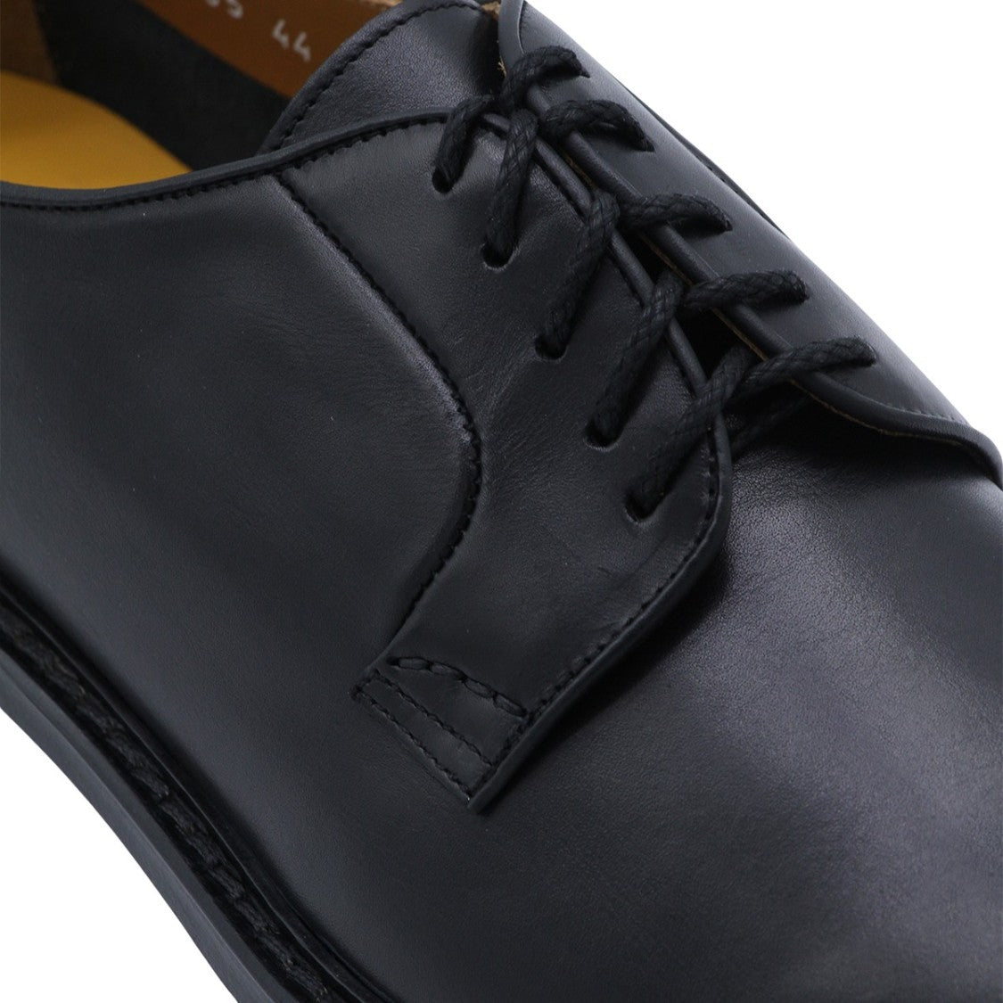 Doucal's Matte Finish Flat Laced-Up