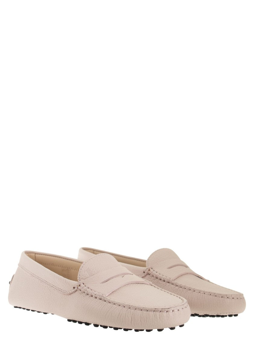 Tod's Refined Leather Loafers With Hand-Stitched Detailing And Rubber Sole