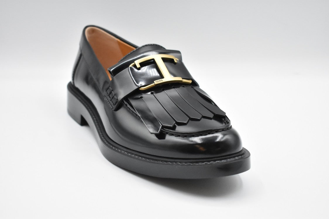 Tod's Lace-Up Flat Shoes With Elegant Fringed Detail And Gold Buckle Accent