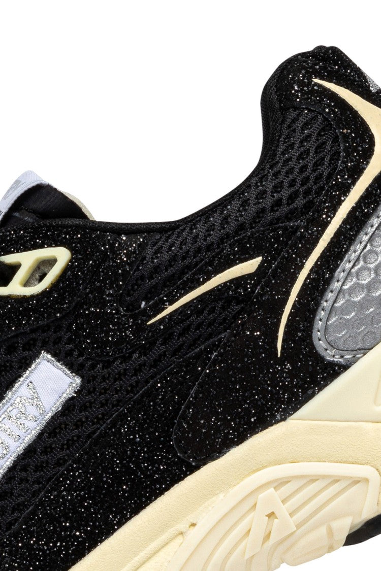Autry Hyperway Mesh Rhinestone Sneakers
