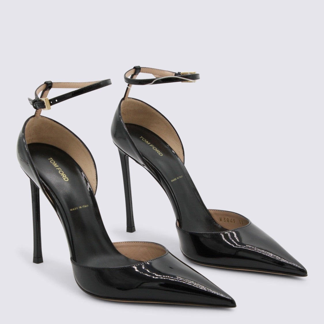 Tom Ford Pointed Toe Pumps With Ankle Strap