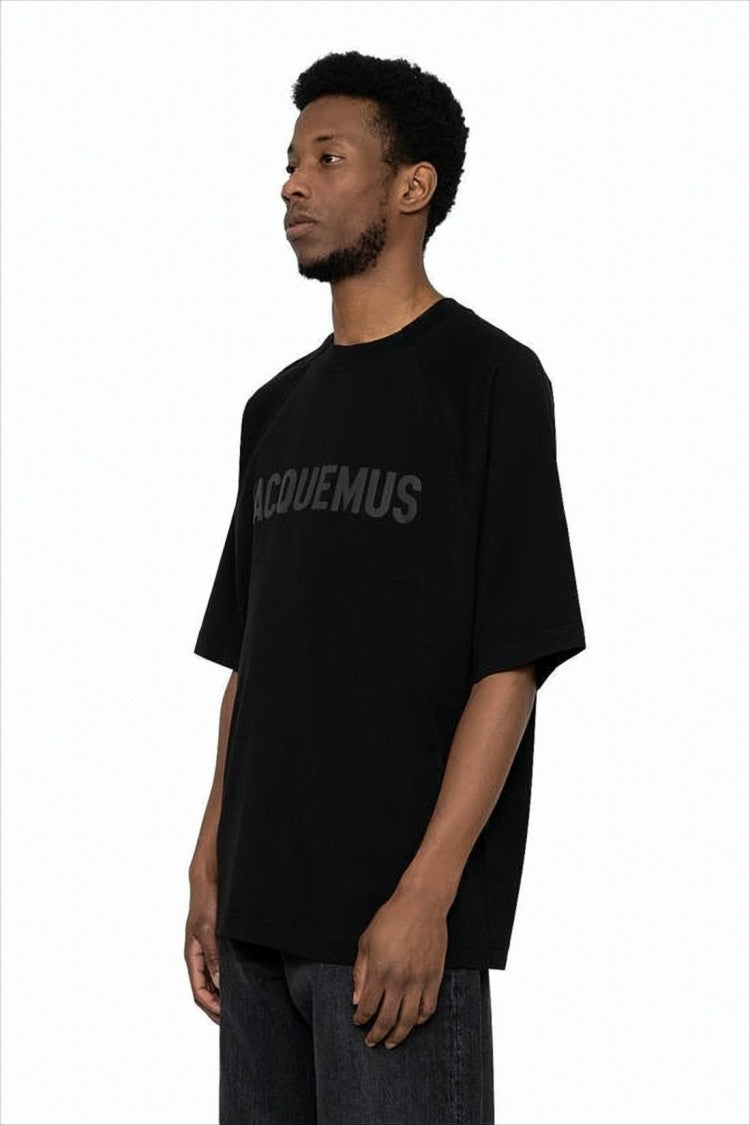 Jacquemus Minimalistic Black Short-Sleeve Tee With Tonal Logo