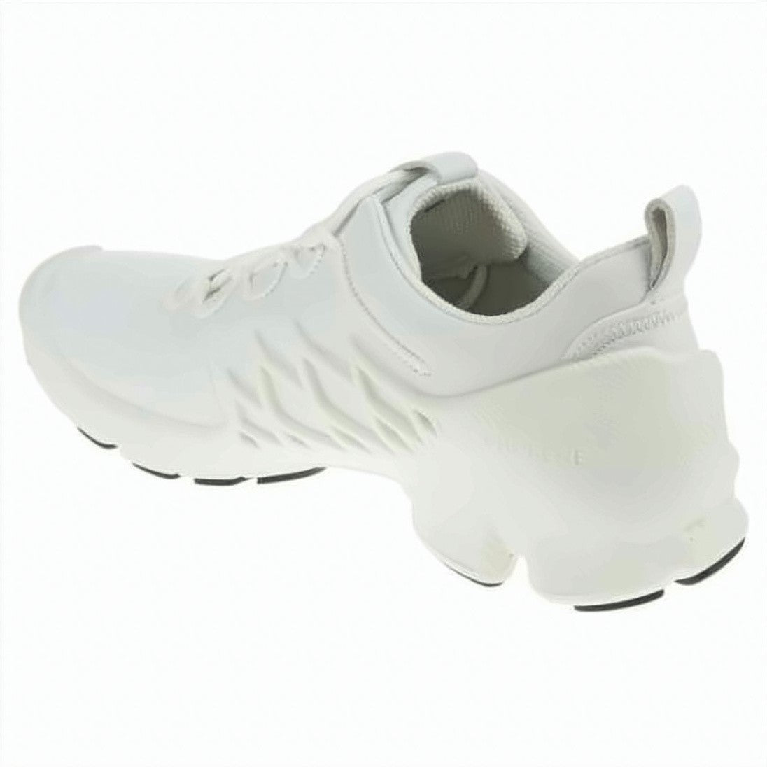 Ecco Smooth Cowhide Leather Minimalist Sneakers