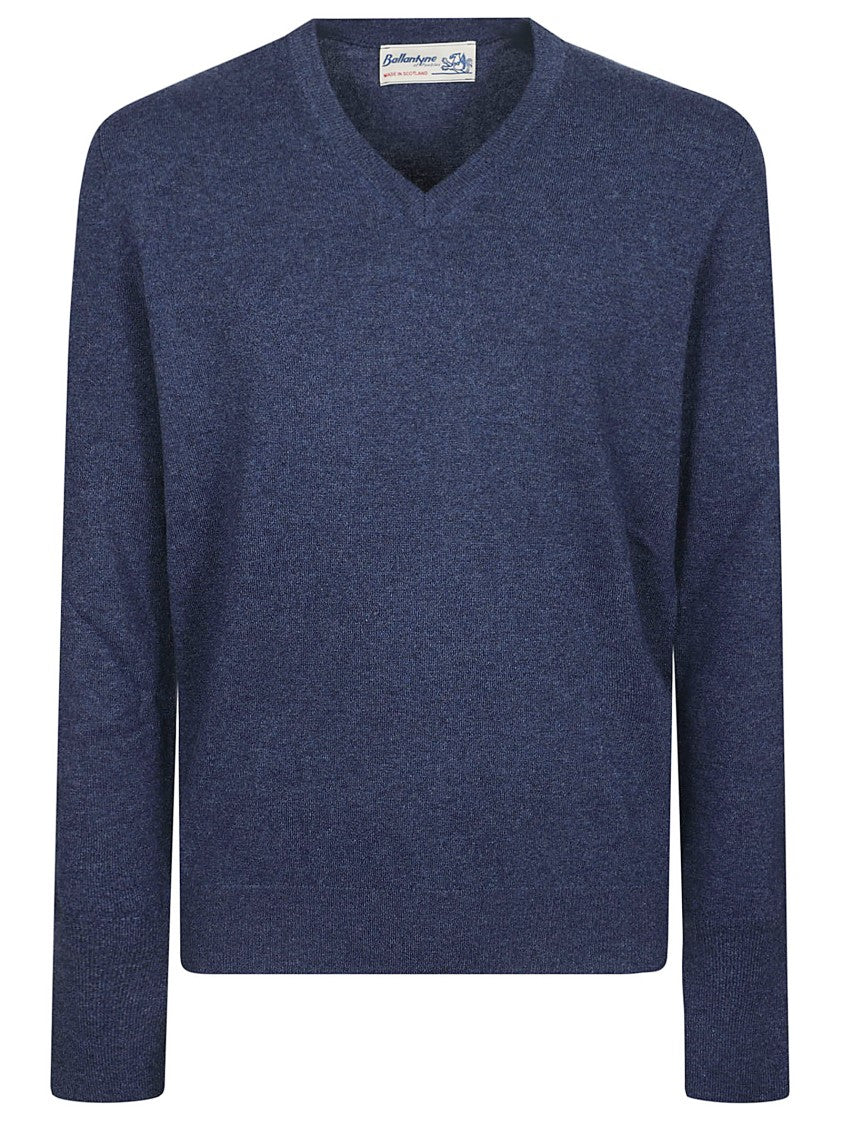 Ballantyne Plain Fitted V-Neck Cashmere Sweater