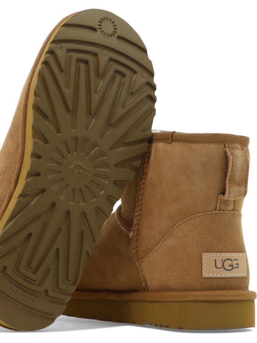 Ugg Short Suede Ankle Boots