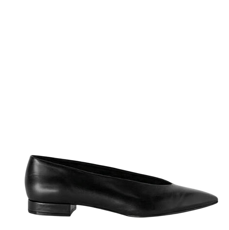 Loro Piana Pointed Toe Flat Shoes With Suede Lining