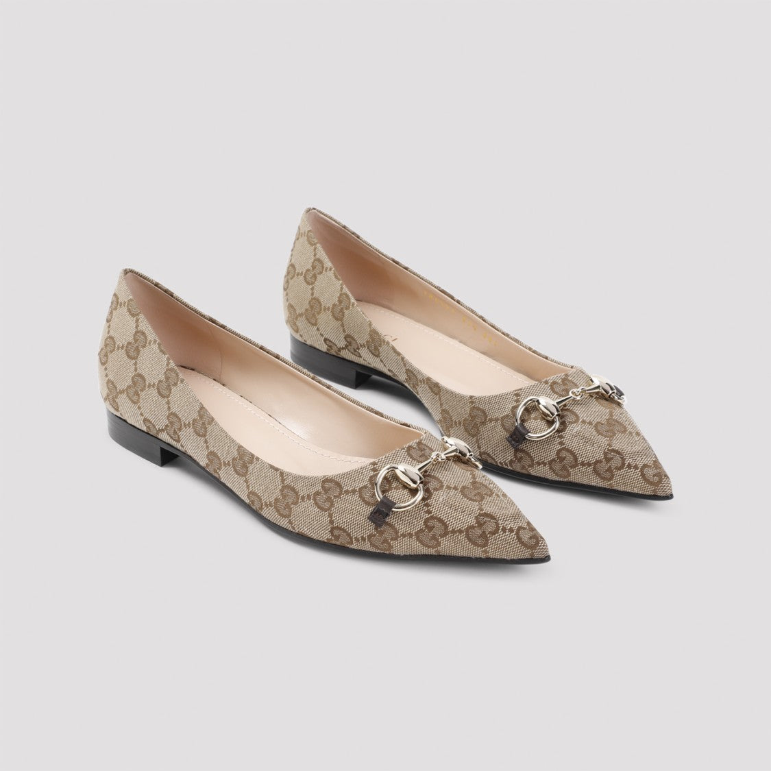 Gucci Pointed Toe Ballerina Flats With Monogram Pattern