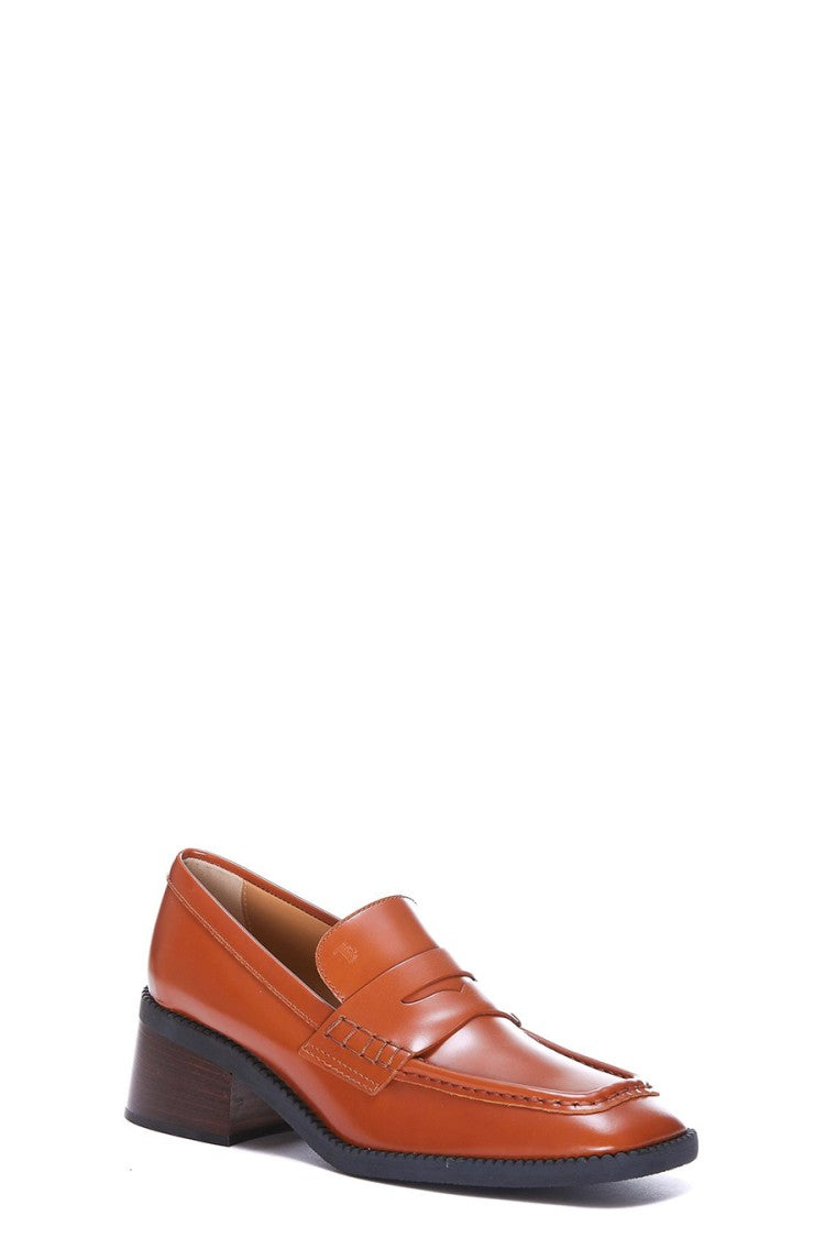 Tod's Rust Moccasins