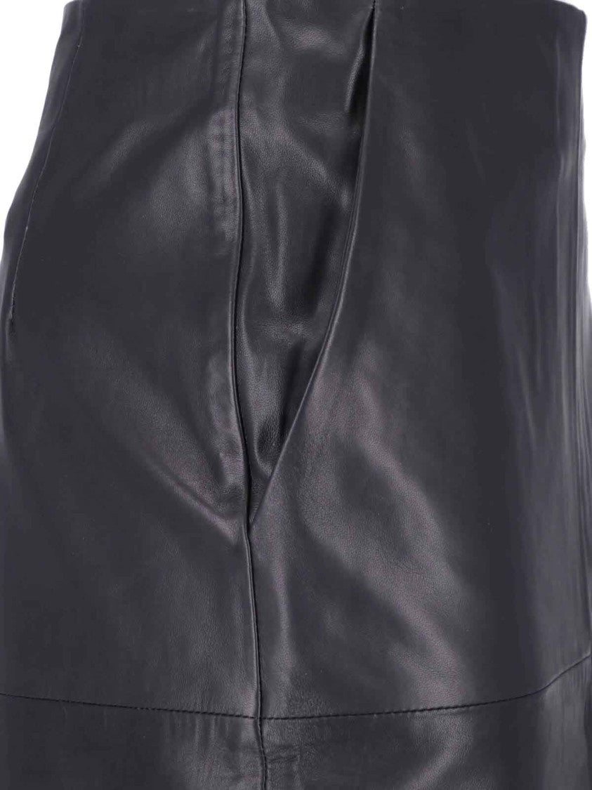 Almada Fitted Black Leather Midi Skirt With Back Zip Closure