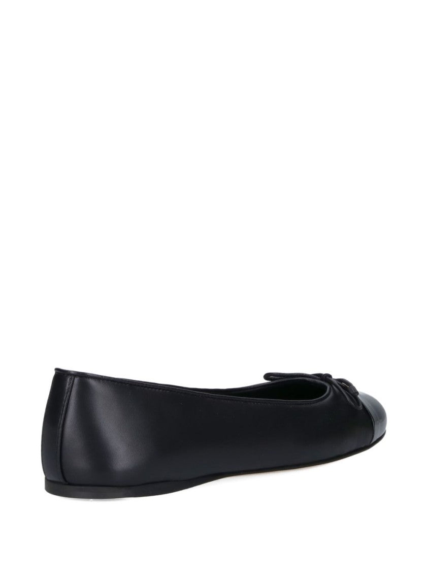 Gucci Flat Sandals With Glossy Cap Toe
