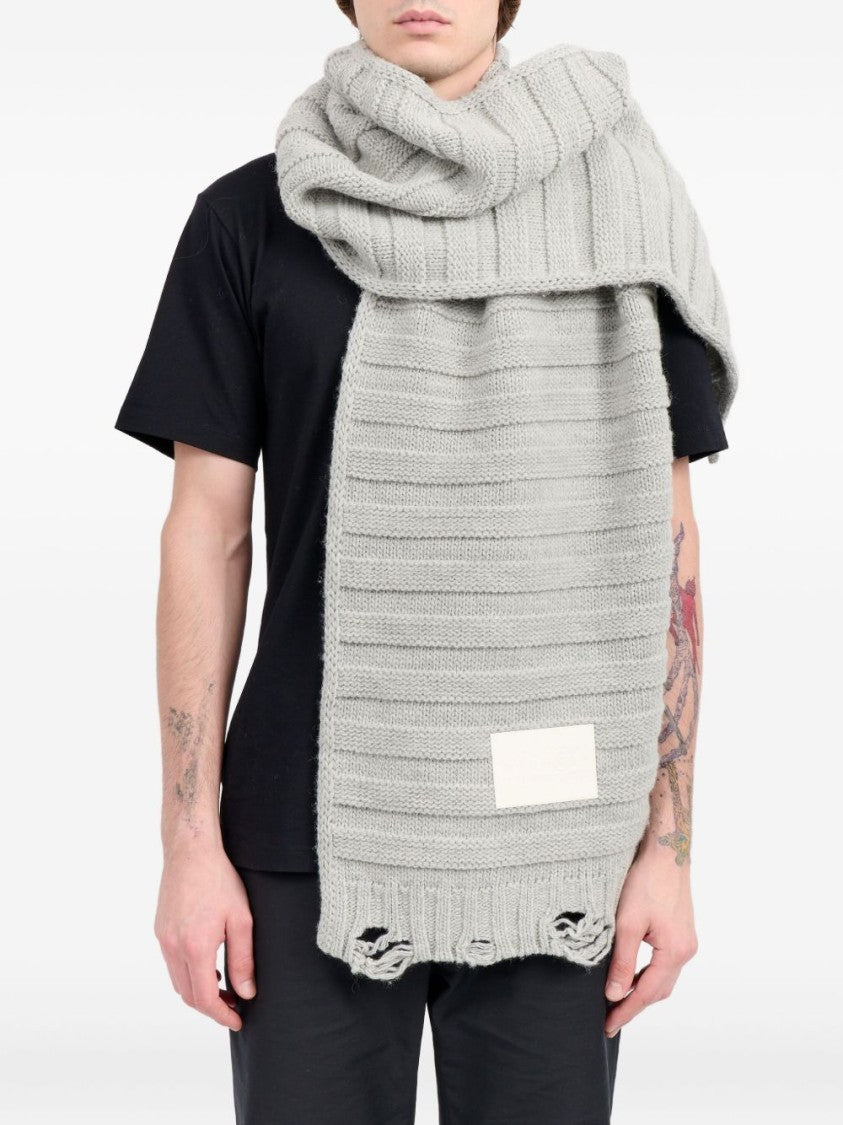 Mm6 By Maison Margiela Textured Ribbed Grey Scarf With Branded Patch