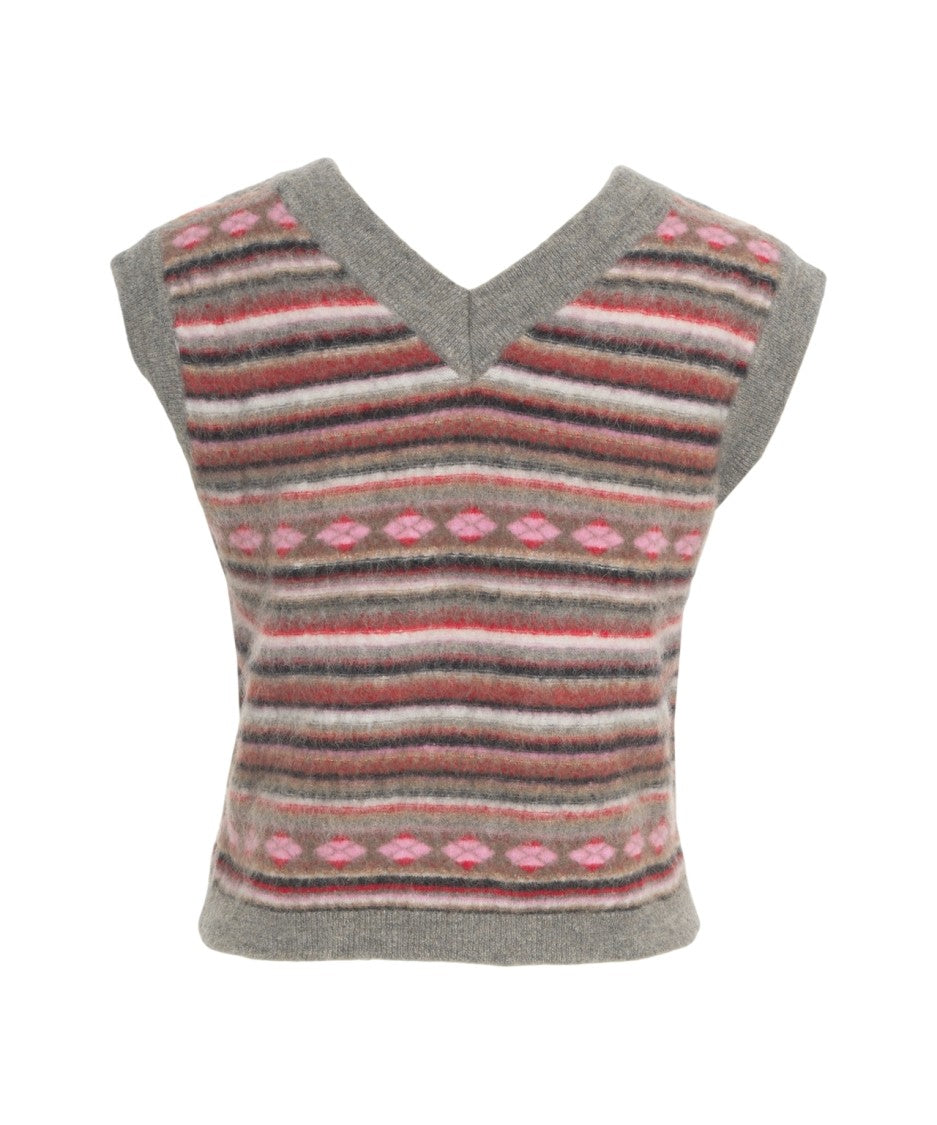 Solotre Knitted Gilet With Captivating Pattern And Fit