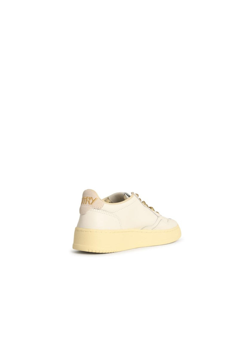 Autry Medalist Low' White And Gold Leather Sneakers