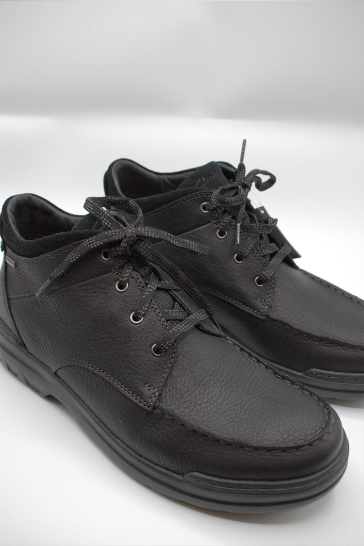 Clarks Black Leather Low-Top Sneakers