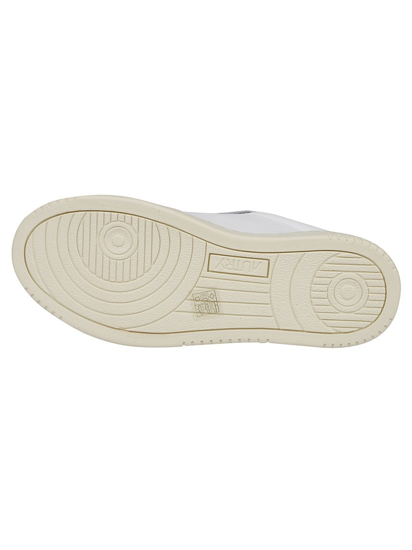 Autry Medalist Low Perforated Leather Sneakers