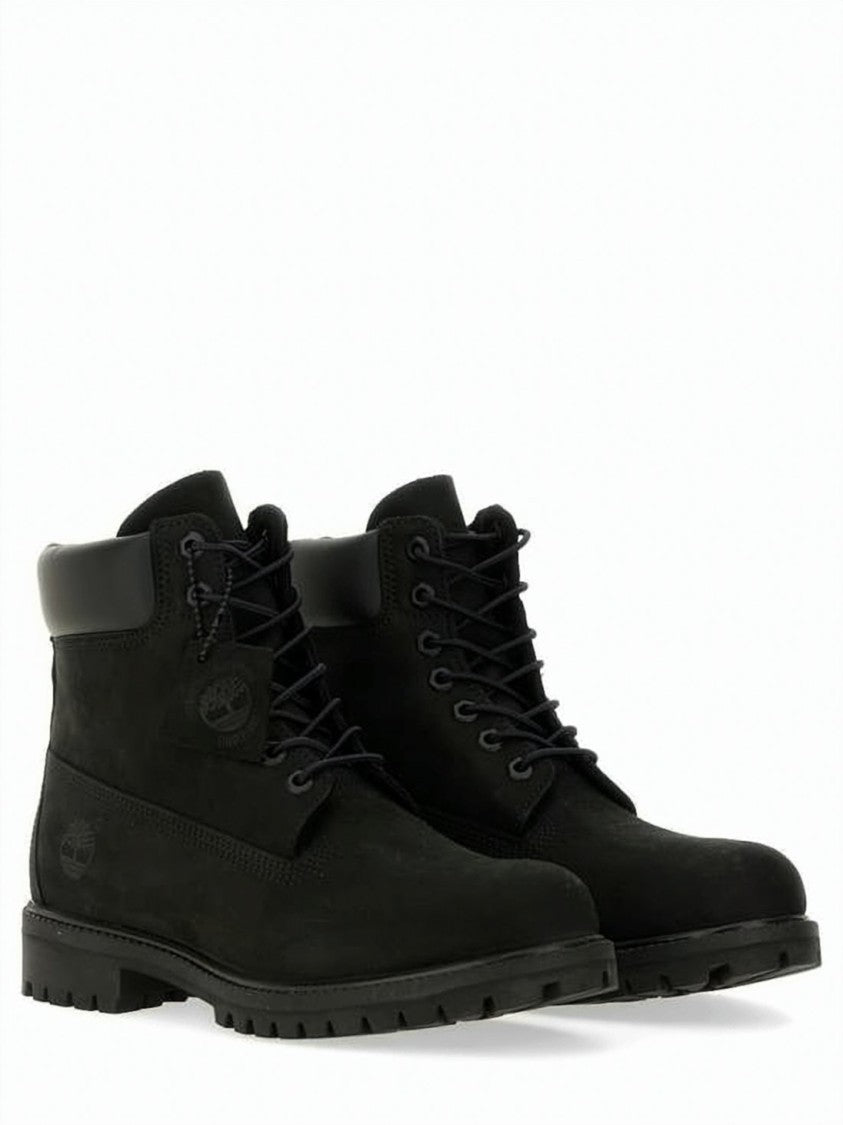 Timberland Durable Black Ankle Boots With Padded Collar And Rugged Sole