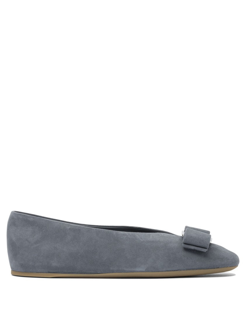 Ferragamo Grey Leather Ballerinas With Bow Accent
