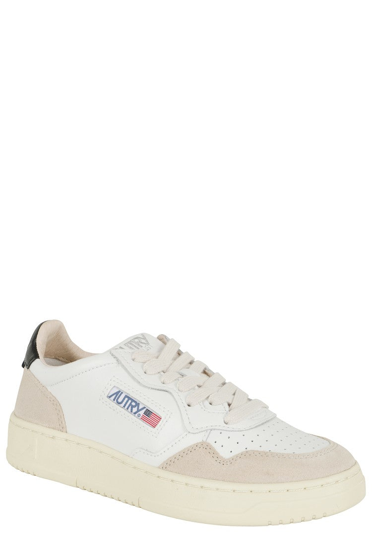Autry Medalist Low Sneakers
