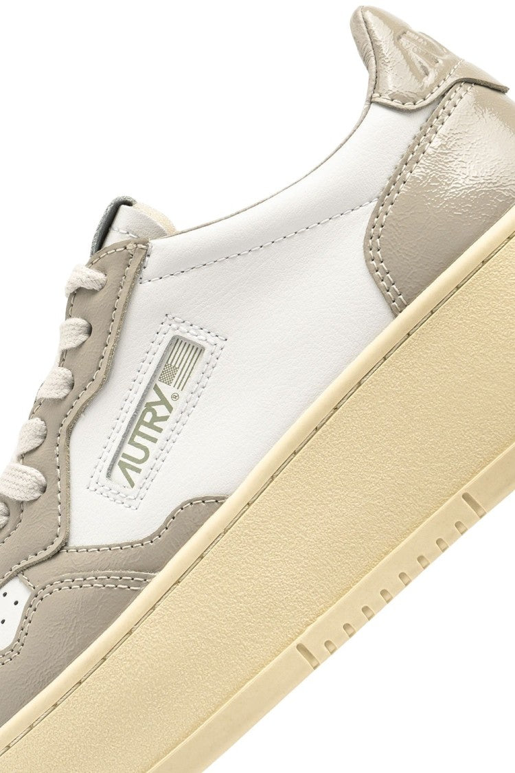 Autry Platform Low Lea Pat Wht Pltaupe Sneakers