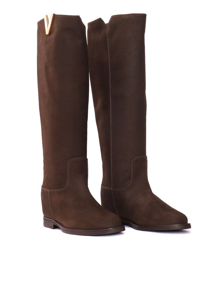 Via Roma 15 Tall Leather Boots With V-Shaped Metallic Accent