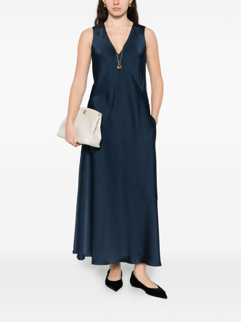 Michael Kors Sleeveless Maxi Dress With Deep V-Neckline And Elegant Draping