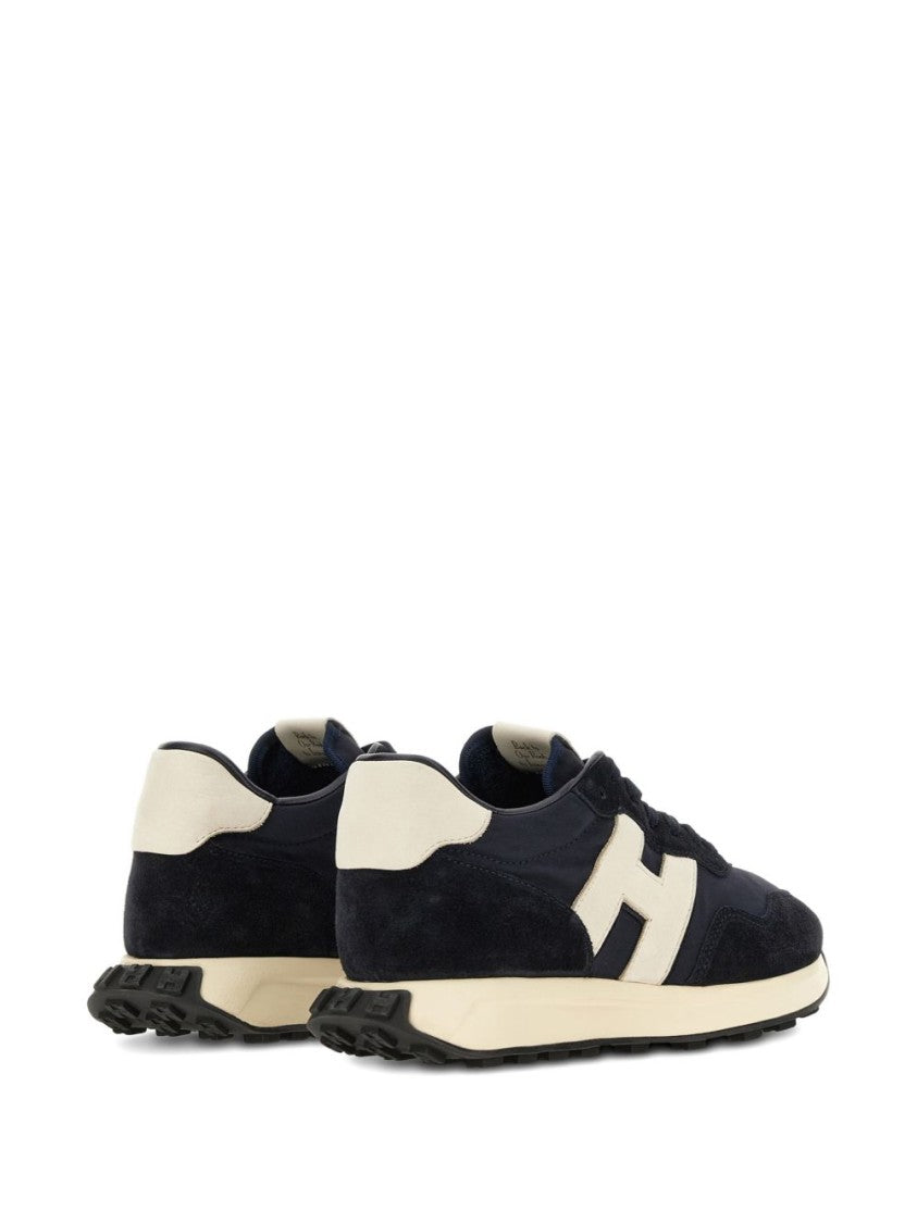 Hogan Low-Top Leather Sneakers With Contrasting Logo