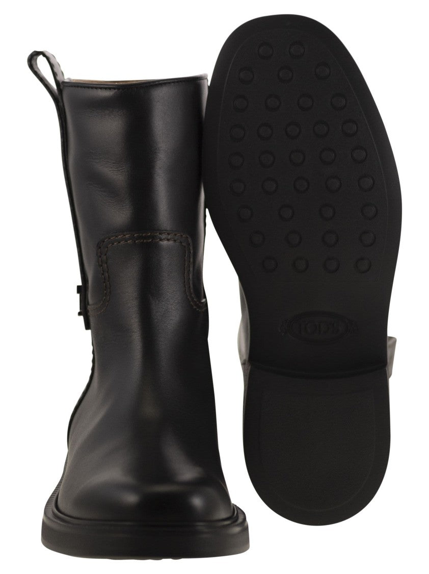 Tod's Calfskin Ankle Boot With T Accessory
