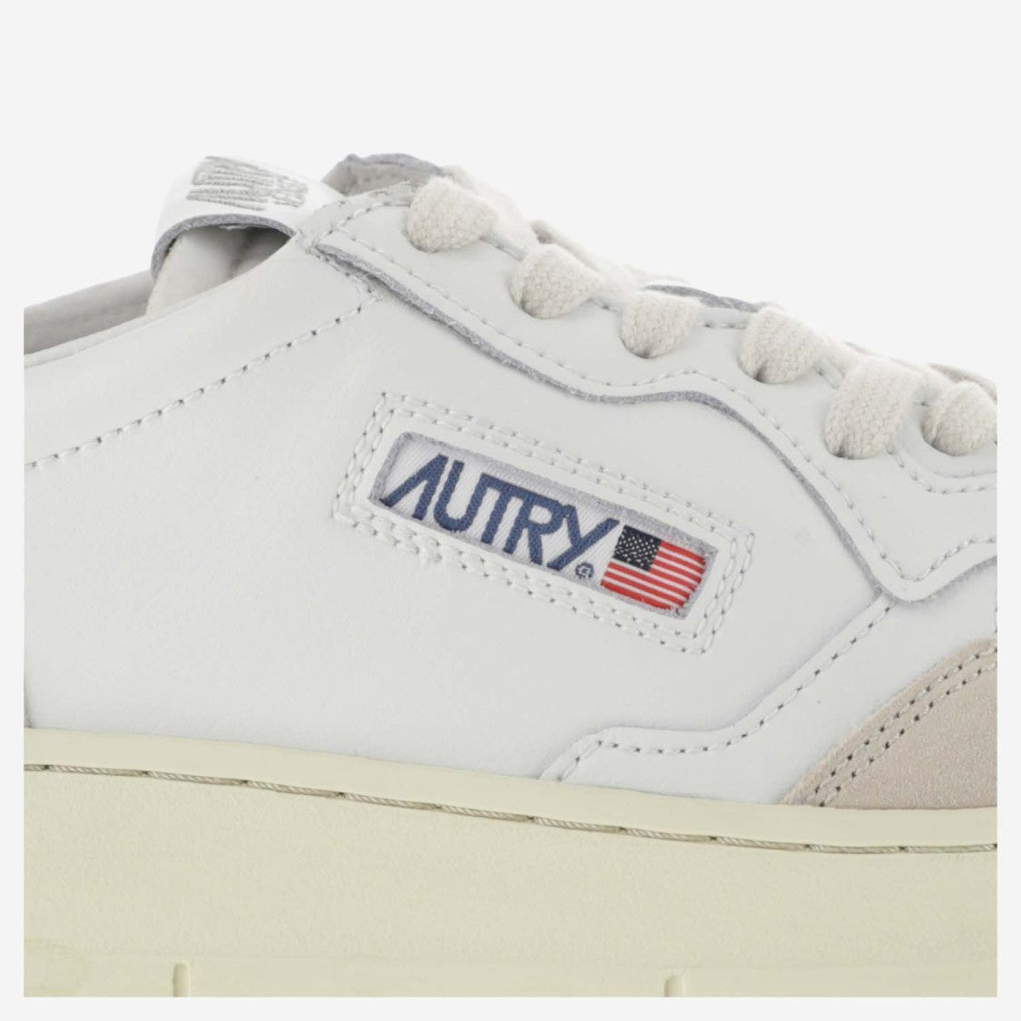 Autry Medalist Low Sneakers