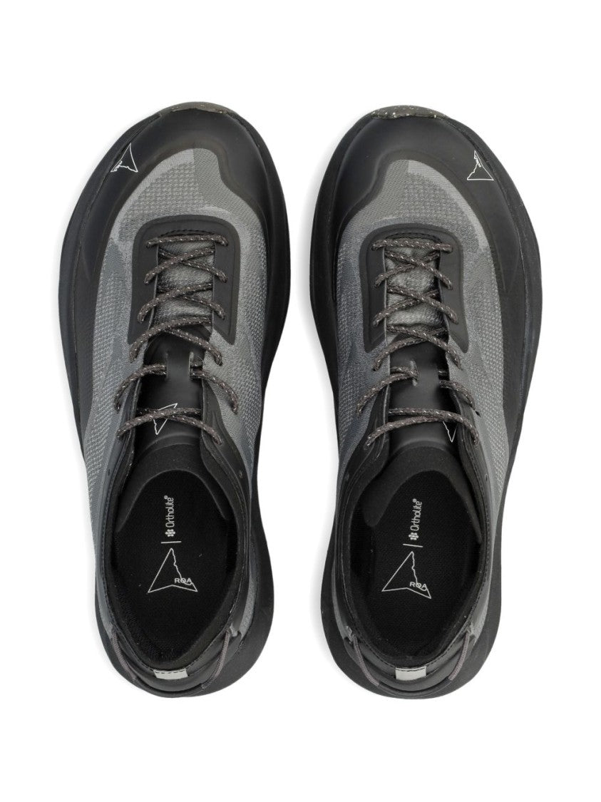 Roa Textured Black Lace-Up Flat Shoes With Modern Silhouette