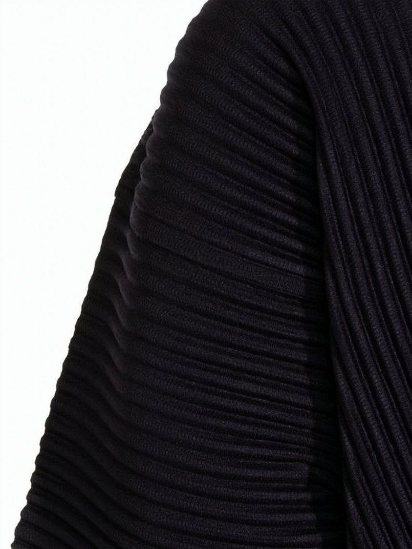 Homme Plissé Issey Miyake Pleated Black Short-Sleeve T-Shirt With V-Neck Collar