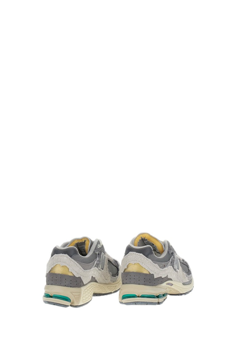 New Balance M2002 Sneakers With Frayed Detailing And Abzorb Midsole