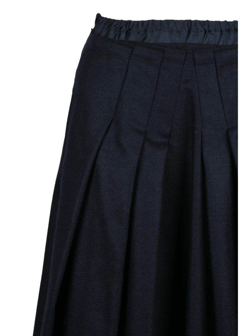 Aspesi Fluid Viscose Flared Skirt With Structured Pleats And Pockets