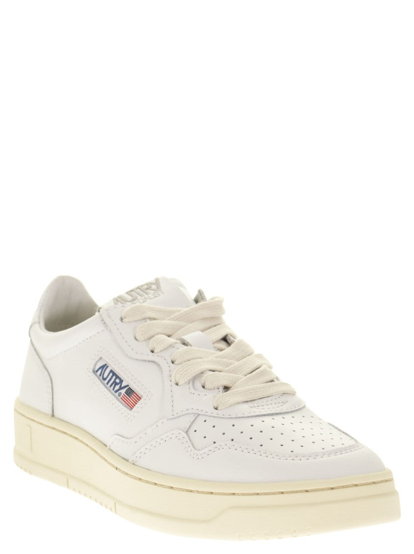 Autry Medalist Low - Leather Sneakers