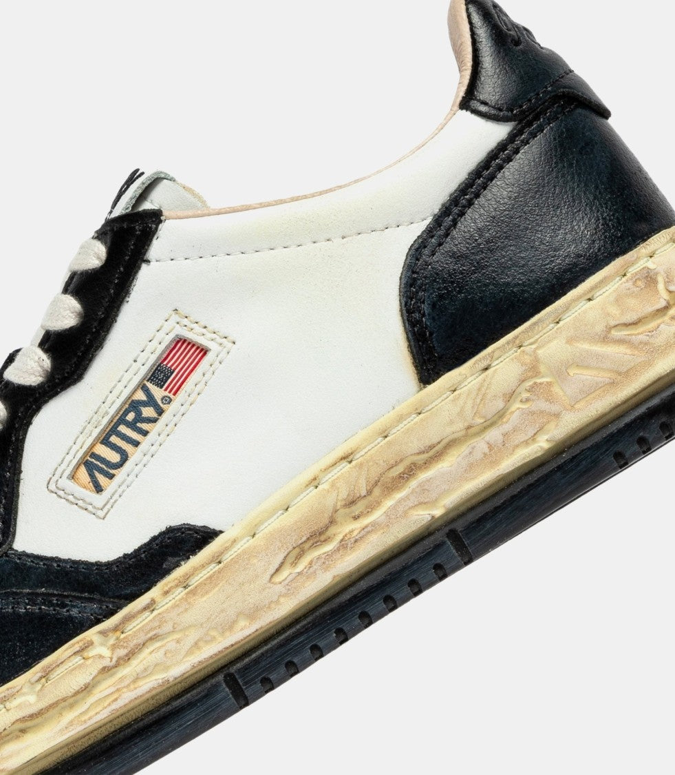 Autry Medalist Super Vintage Low X Maison Mihara Yasuhiro